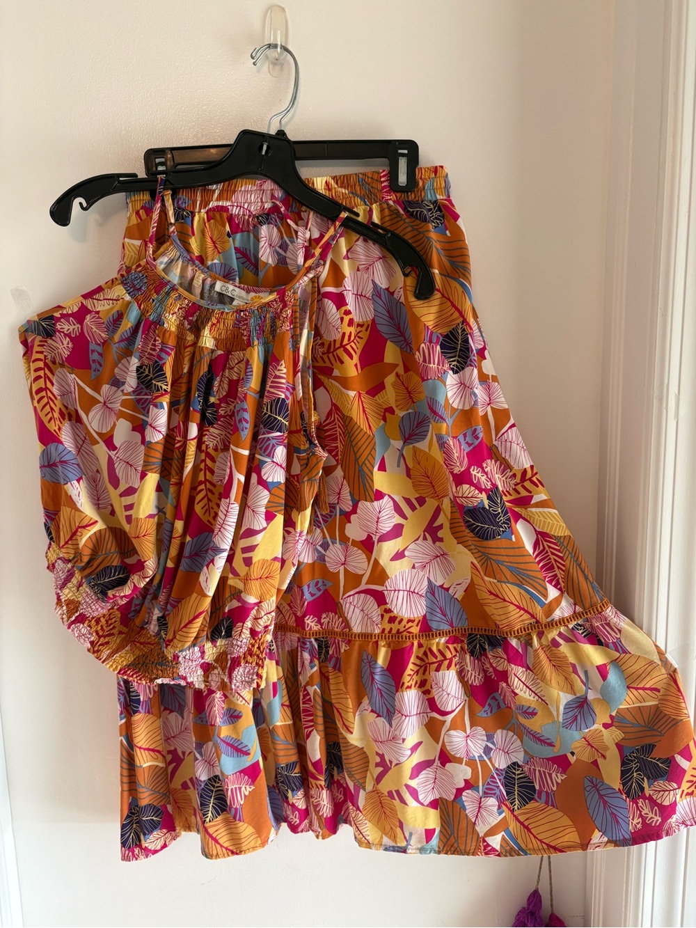 C & C California Matching Set! Skirt & Camisole Top! Floral Print! Medium